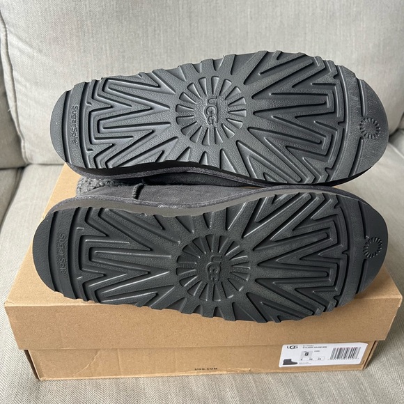 UGG boots: Classic Solene Mini boots, size 8. Worn once, like new condition. - Picture 5 of 7